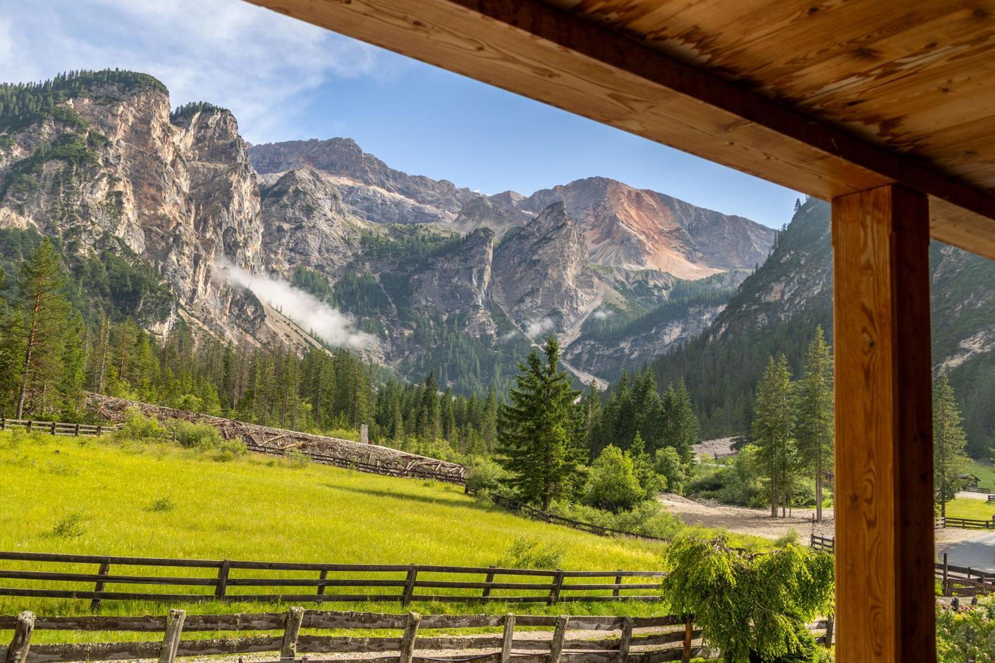 Alpin Natur Hotel Brueckele Braies  Εξωτερικό φωτογραφία