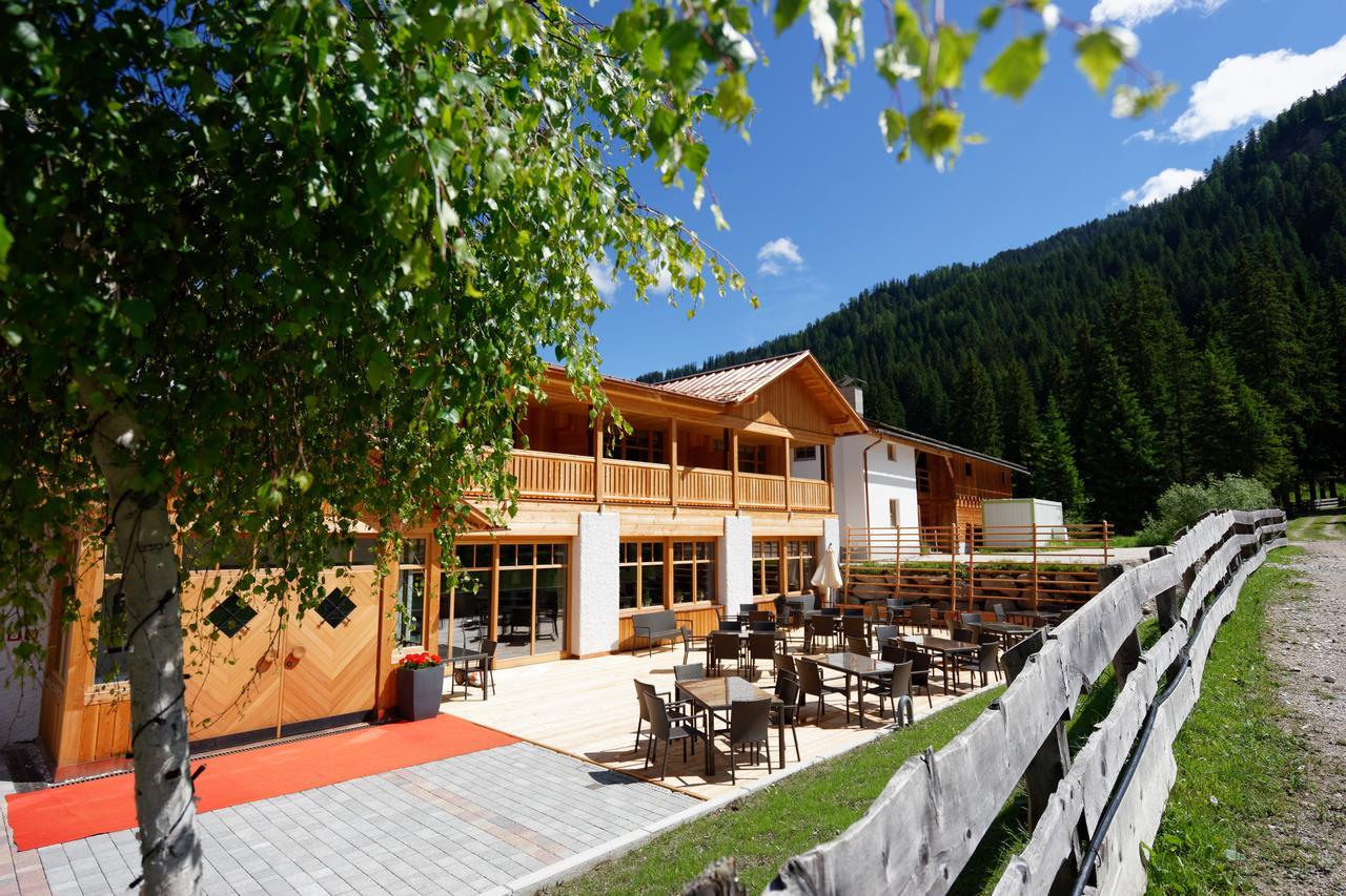 Alpin Natur Hotel Brueckele Braies  Εξωτερικό φωτογραφία